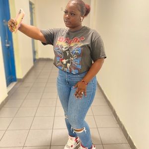 Meet your Posher, Hadi